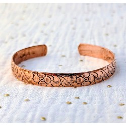 Bracelet fleuri en cuivre pur gravé