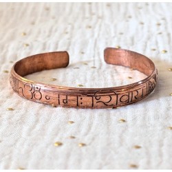 Bracelet Om Namah Shivaya en cuivre pur gravé made in Népal