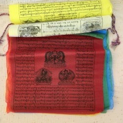 Drapeaux taille XL (8,5 m) — 25 fanions tibétains traditionnels