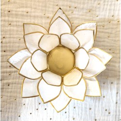 Photophore Fleur de Lotus en coquille de Capiz blanche