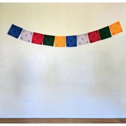 Drapeaux moyens (2,10 m) pour l'intérieur — 10 grands fanions traditionnels